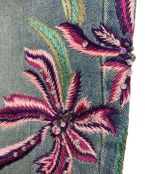 ROBERTO CAVALLI（ロベルトカヴァリ）ROBERTO CAVALLI (ロベルトカヴァリ) 刺繍デニムパンツ インディゴ サイズ:40の古着・服飾アイテム