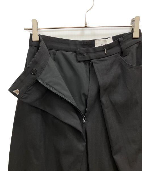 CLANE（クラネ）CLANE (クラネ) MINAMI TANAKA (ミナミ タナカ) TUCK HERRINGBONE SLACKS ブラック サイズ:1の古着・服飾アイテム
