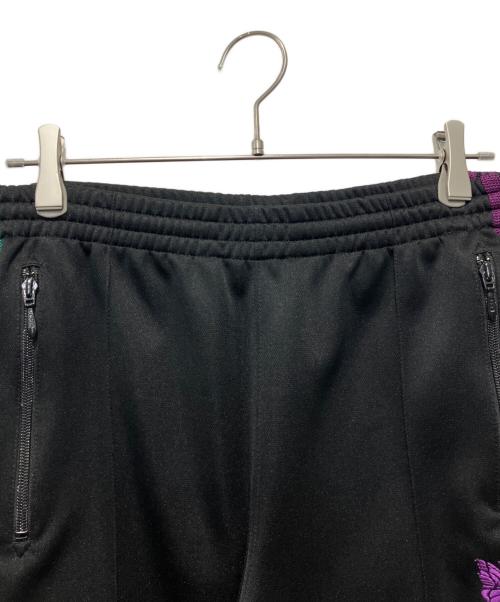 Needles（ニードルズ）Needles (ニードルズ) FREAKS STORE (フリークスストア) 別注NARROW TRACK PANTS ブラック サイズ:Sの古着・服飾アイテム