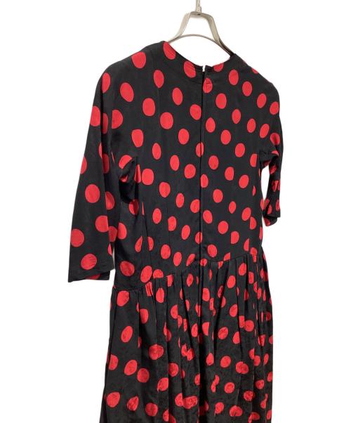 COMME des GARCONS（コムデギャルソン）COMME des GARCONS (コムデギャルソン) レーヨンポリ ドットワンピース レッド×ブラック サイズ:XSの古着・服飾アイテム