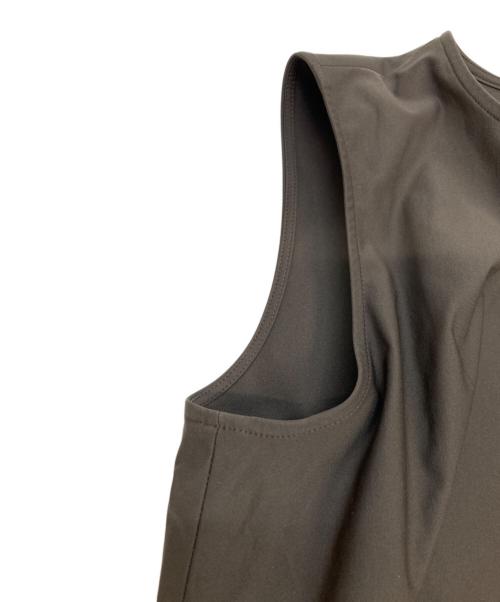 BLENHEIM（ブレンヘイム）BLENHEIM (ブレンヘイム) ストレッチプリーツデザインロングワンピース ブラウン サイズ:XSの古着・服飾アイテム