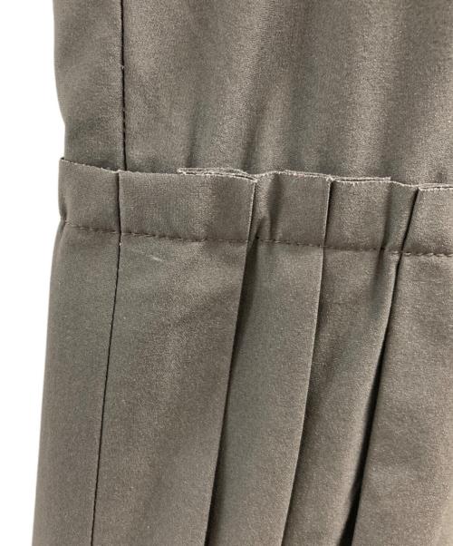 BLENHEIM（ブレンヘイム）BLENHEIM (ブレンヘイム) ストレッチプリーツデザインロングワンピース ブラウン サイズ:XSの古着・服飾アイテム