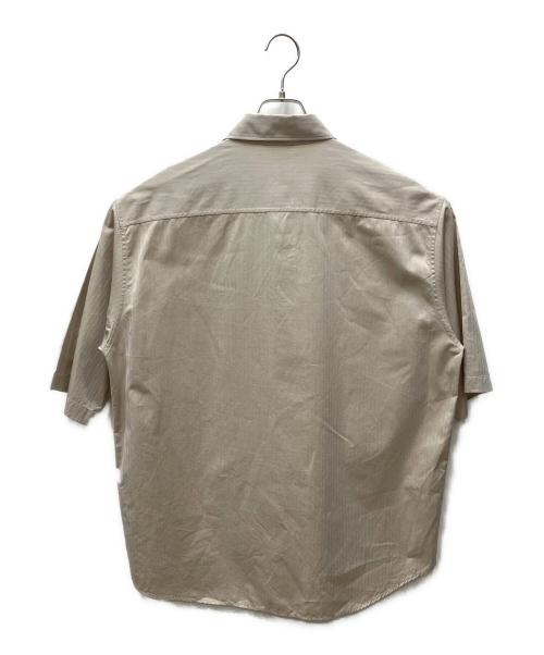 AURALEE（オーラリー）AURALEE (オーラリー) WASHED FINX HERRINGBONE HALF SLEEVED SHIRTS ベージュ サイズ:5の古着・服飾アイテム