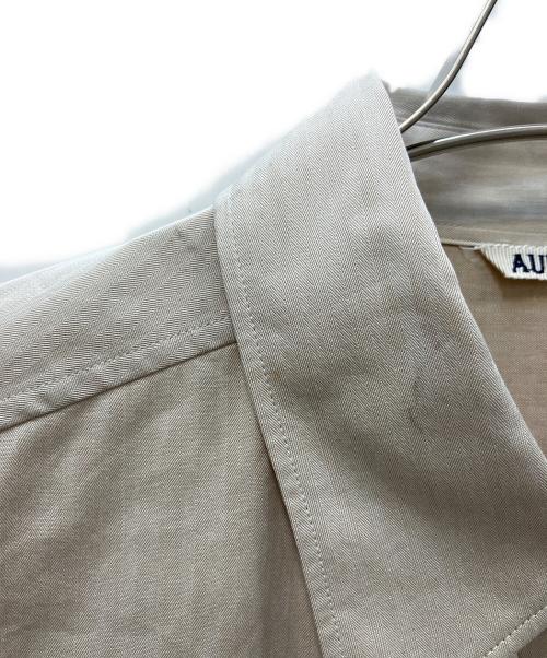 AURALEE（オーラリー）AURALEE (オーラリー) WASHED FINX HERRINGBONE HALF SLEEVED SHIRTS ベージュ サイズ:5の古着・服飾アイテム