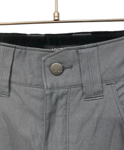 ARC'TERYX LEAF（アークテリクスリーフ）ARC'TERYX LEAF (アークテリクスリーフ) アウトドアウェア(エクスファンクショナルパンツAR Gen2) グレー サイズ:SIZE 30の古着・服飾アイテム