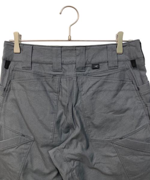 ARC'TERYX LEAF（アークテリクスリーフ）ARC'TERYX LEAF (アークテリクスリーフ) アウトドアウェア(エクスファンクショナルパンツAR Gen2) グレー サイズ:SIZE 30の古着・服飾アイテム