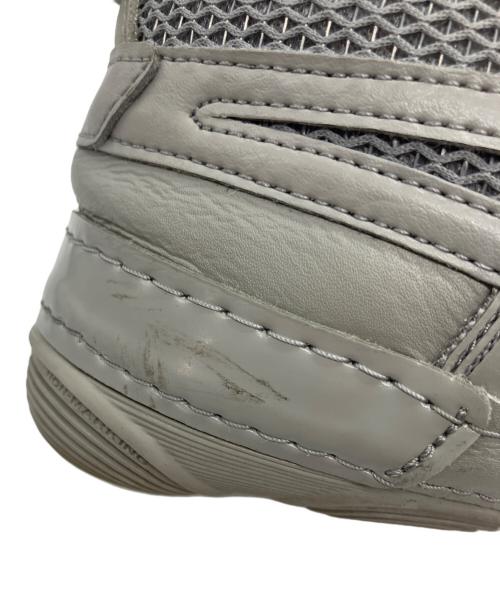 ISSEY MIYAKE（イッセイミヤケ）ISSEY MIYAKE (イッセイミヤケ) asics (アシックス) HYPER TAPING グレー サイズ:24の古着・服飾アイテム