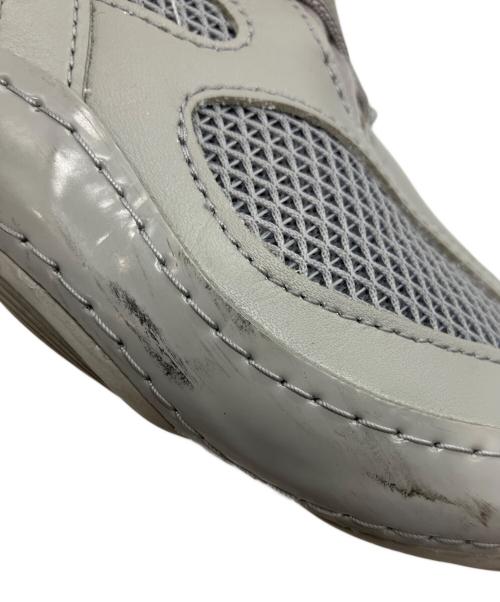 ISSEY MIYAKE（イッセイミヤケ）ISSEY MIYAKE (イッセイミヤケ) asics (アシックス) HYPER TAPING グレー サイズ:24の古着・服飾アイテム
