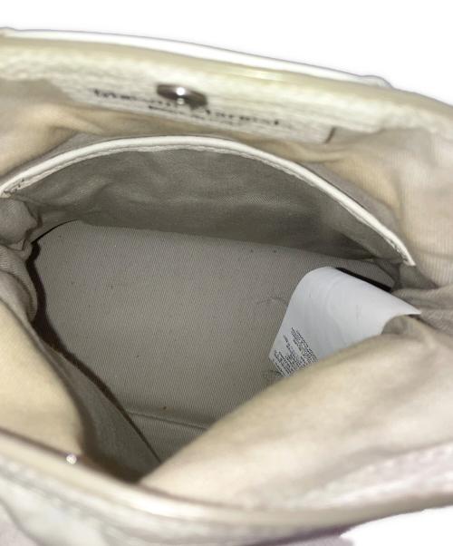 Maison Margiela（メゾンマルジェラ）Maison Margiela (メゾンマルジェラ) 5AC マイクロバッグ ホワイトの古着・服飾アイテム