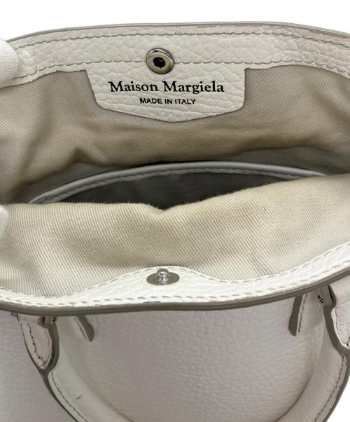 Maison Margiela（メゾンマルジェラ）Maison Margiela (メゾンマルジェラ) 5AC マイクロバッグ ホワイトの古着・服飾アイテム