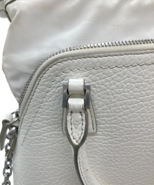 Maison Margiela（メゾンマルジェラ）Maison Margiela (メゾンマルジェラ) 5AC マイクロバッグ ホワイトの古着・服飾アイテム