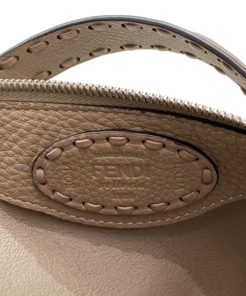 FENDI（フェンディ）FENDI (フェンディ) バイ ザ ウェイ セレリア ラージ グレージュの古着・服飾アイテム