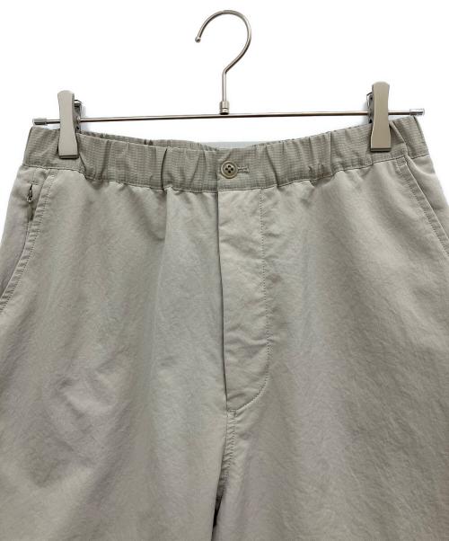 nanamica（ナナミカ）nanamica (ナナミカ) ALPHADRY WIDE EASY PANT ベージュ サイズ:30の古着・服飾アイテム