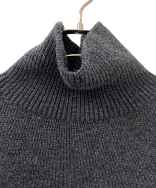 LOHEN（ローヘン）LOHEN (ローヘン) スクエアカットスリーブハイネックニット グレー サイズ:Fの古着・服飾アイテム