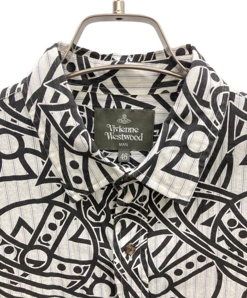 Vivienne Westwood man（ヴィヴィアン ウェストウッド マン）Vivienne Westwood man (ヴィヴィアン ウェストウッド マン) オーブ柄シャツ ホワイト×ブラック サイズ:46の古着・服飾アイテム