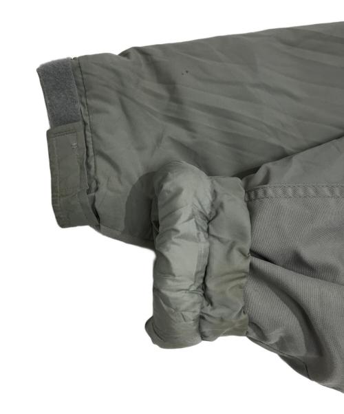 VINTAGE MILITARY（ヴィンテージ ミリタリー）VINTAGE MILITARY (ヴィンテージ ミリタリー) US ARMY PARKA ENTREME COLD WEATHER グレー サイズ:MEDIUM‐REGULARの古着・服飾アイテム