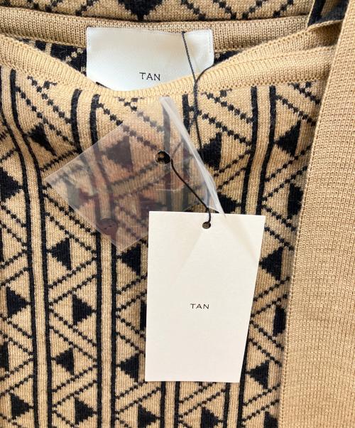 TAN（タン）TAN (タン) CARVE WRAP SKIRT ベージュ サイズ:F 未使用品の古着・服飾アイテム
