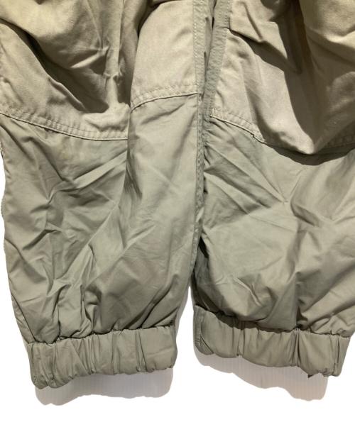 US ARMY（ユーエスアーミー）US ARMY (ユーエスアーミー) ECWCS GEN3 LEVEL7 EXTREME COLD WEATHER TROUSERS グレー サイズ:MRの古着・服飾アイテム