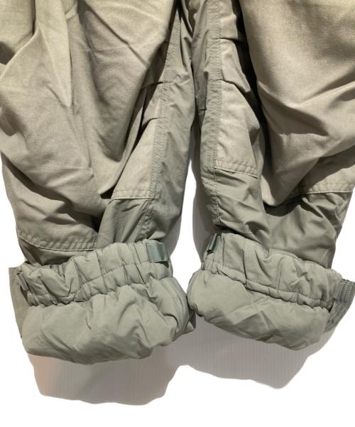 US ARMY（ユーエスアーミー）US ARMY (ユーエスアーミー) ECWCS GEN3 LEVEL7 EXTREME COLD WEATHER TROUSERS グレー サイズ:MRの古着・服飾アイテム