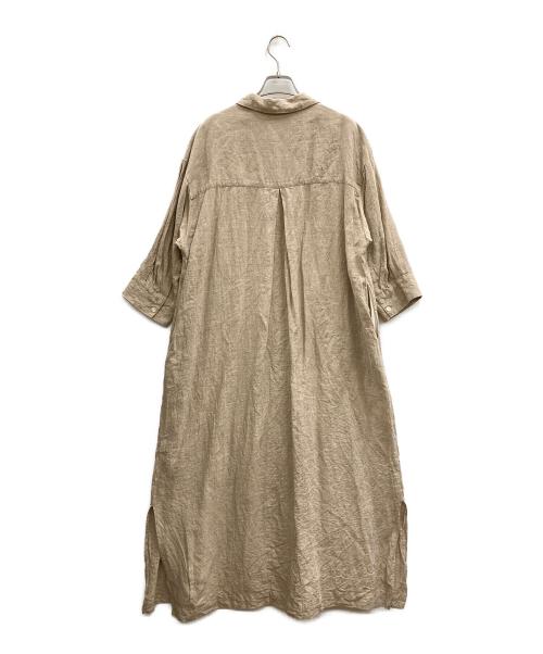 CLOTH&CROSS（クロスアンドクロス）CLOTH&CROSS (クロスアンドクロス) リネンシャンブレー スキッパーワンピース ベージュ サイズ:2の古着・服飾アイテム