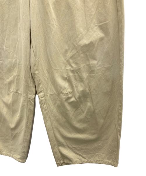 休日と詩（キュウジツトウタ）休日と詩 (キュウジツトウタ) ホエールパンツ ベージュ サイズ:FREEの古着・服飾アイテム