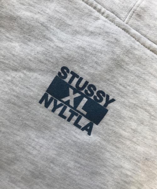 stussy（ステューシー）stussy (ステューシー) STUSSY LIVINプリントパーカー グレー サイズ:XLargeの古着・服飾アイテム