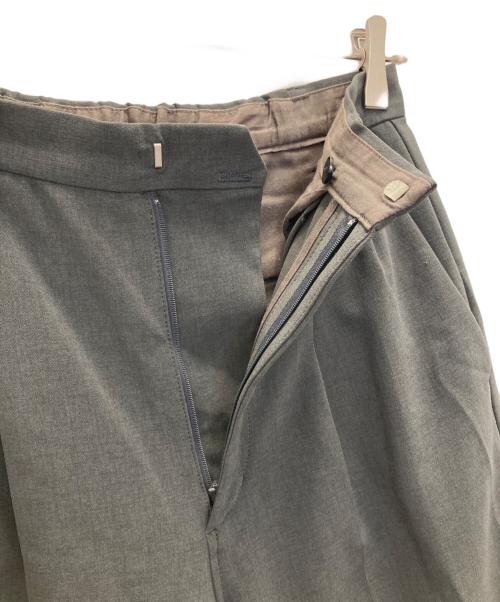 Spick and Span（スピック＆スパン）Spick and Span (スピック＆スパン) ダブルクロスツータックパンツ グレー サイズ:SIZE36の古着・服飾アイテム