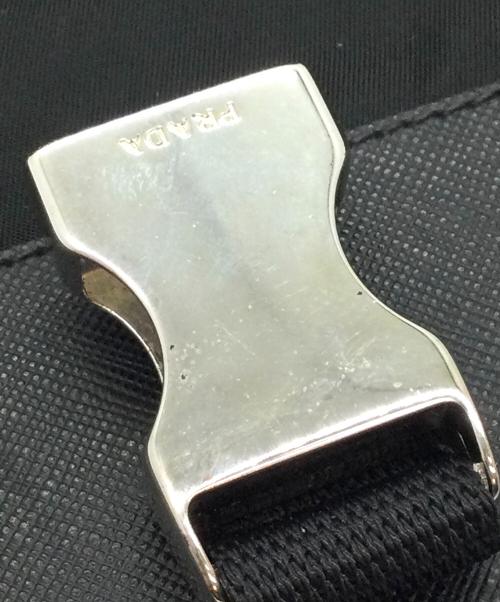 PRADA（プラダ）PRADA (プラダ) ナイロンショルダーバッグ ブラックの古着・服飾アイテム