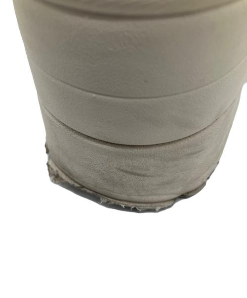 UGG（アグ）UGG (アグ) サンダル アイボリー サイズ:24cmの古着・服飾アイテム