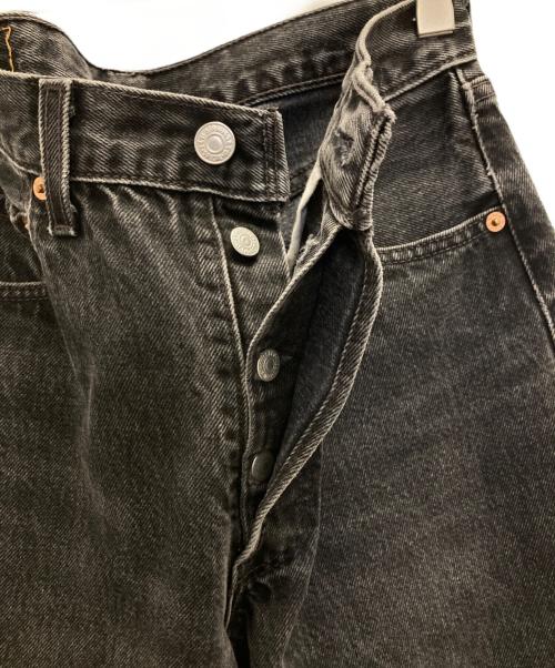 LEVI'S（リーバイス）LEVI'S (リーバイス) デニムパンツ ブラック サイズ: 73.5cm (W29)の古着・服飾アイテム