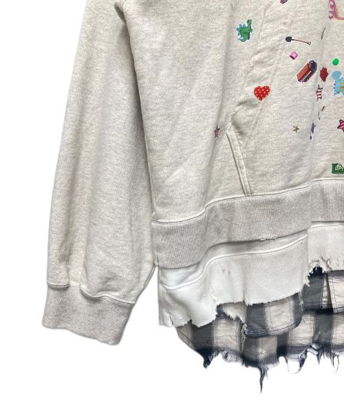 Maison MIHARA YASUHIRO（メゾン ミハラ ヤスヒロ）Maison MIHARA YASUHIRO (メゾン ミハラ ヤスヒロ) 25SS Triple Layered Hoodie/Kids Sticker Printed Hoodie アイボリー サイズ:48の古着・服飾アイテム