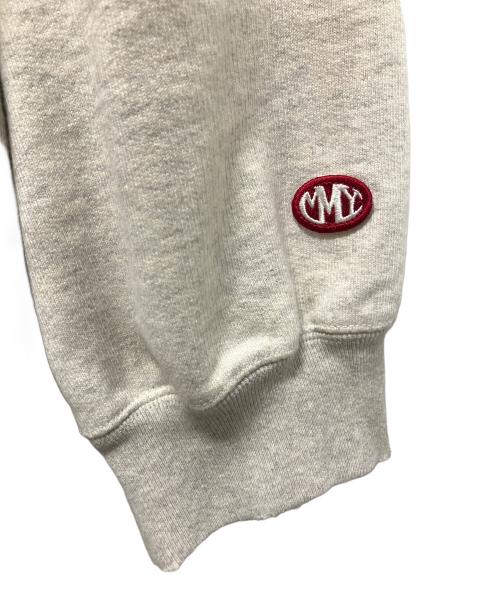 Maison MIHARA YASUHIRO（メゾン ミハラ ヤスヒロ）Maison MIHARA YASUHIRO (メゾン ミハラ ヤスヒロ) 25SS Triple Layered Hoodie/Kids Sticker Printed Hoodie アイボリー サイズ:48の古着・服飾アイテム