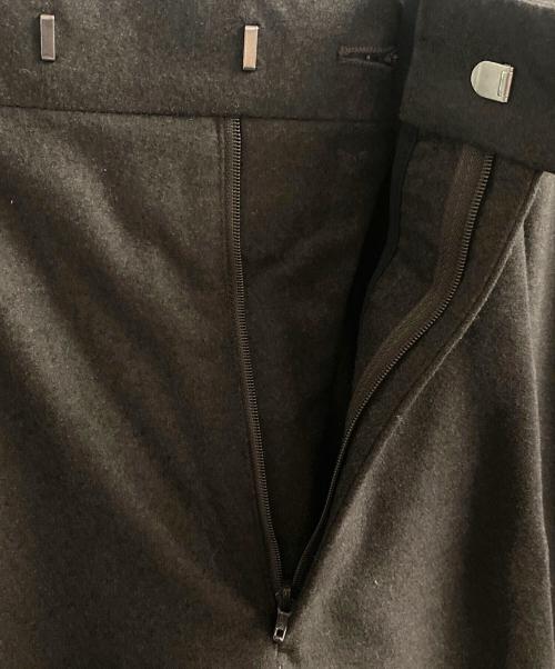 AURALEE（オーラリー）AURALEE (オーラリー) WOOL FULLING FLANNEL SLACKS ブラウン サイズ:3の古着・服飾アイテム