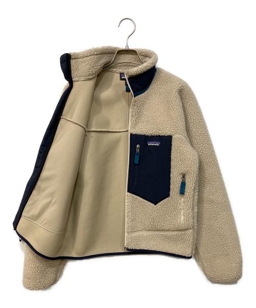 Patagonia（パタゴニア）Patagonia (パタゴニア) アウトドアウェア(クラシックレトロXジャケット) ベージュ サイズ:SIZE XXSの古着・服飾アイテム