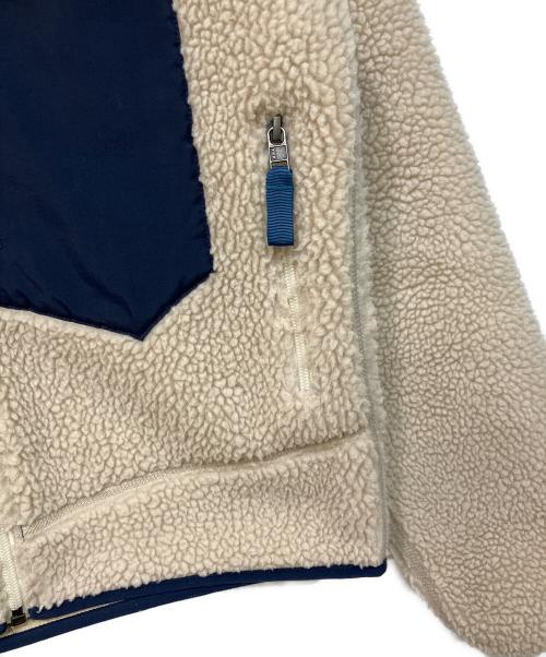 Patagonia（パタゴニア）Patagonia (パタゴニア) アウトドアウェア(クラシックレトロXジャケット) ベージュ サイズ:SIZE XXSの古着・服飾アイテム