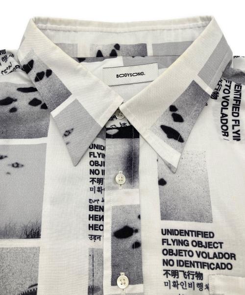 bodysong.（ボディソング）bodysong. (ボディソング) TOCANA SHIRTS ホワイト サイズ:不明の古着・服飾アイテム
