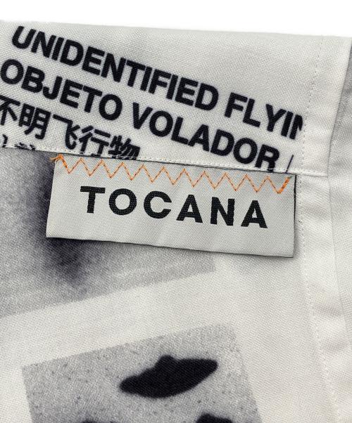 bodysong.（ボディソング）bodysong. (ボディソング) TOCANA SHIRTS ホワイト サイズ:不明の古着・服飾アイテム