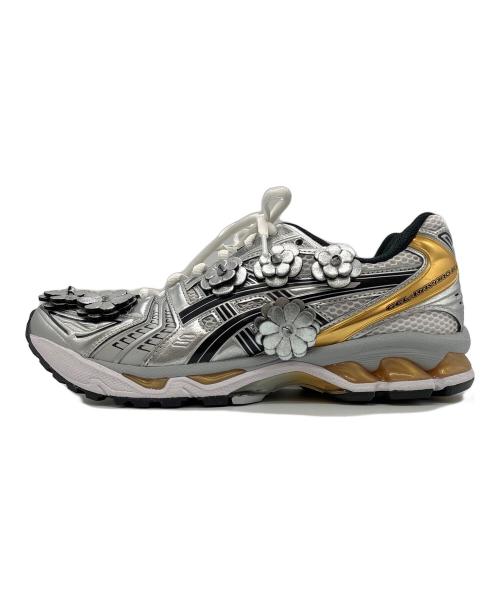 asics（アシックス）asics (アシックス) スニーカー ホワイト/ブラック/ゴールド サイズ:26の古着・服飾アイテム