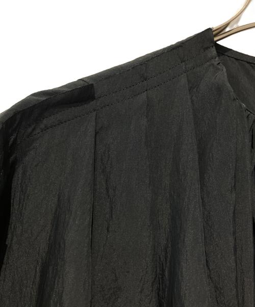 LOHEN（ローヘン）LOHEN (ローヘン) GATHER&TACK STRING ALL IN ONE ブラック サイズ:38の古着・服飾アイテム