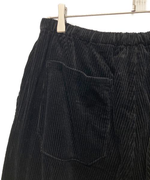 COMOLI（コモリ）COMOLI (コモリ) コーデュロイ ドローストリングパンツ ブラック サイズ:3 未使用品の古着・服飾アイテム