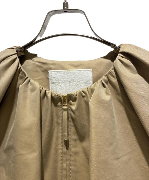 MYLAN（マイラン）MYLAN (マイラン) Gather Round Poncho Jacket ベージュ サイズ:Fの古着・服飾アイテム