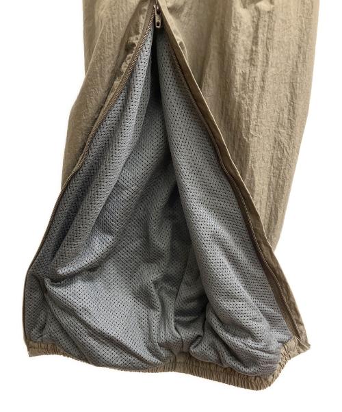 ENDS and MEANS（エンズアンド ミーンズ）ENDS AND MEANS (エンズアンド ミーンズ) Lined Tactical Track Pants ブラウン サイズ:Lの古着・服飾アイテム