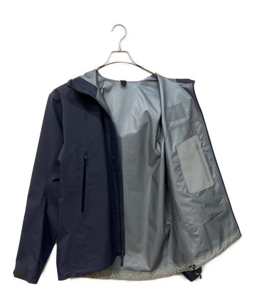 ARC'TERYX（アークテリクス）ARC'TERYX (アークテリクス) トレッキングウェア(ジャケット) ネイビー サイズ:SIZE Mの古着・服飾アイテム