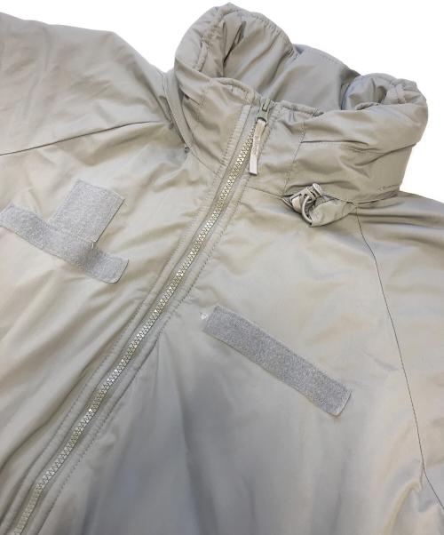 VINTAGE MILITARY（ヴィンテージ ミリタリー）VINTAGE MILITARY (ヴィンテージ ミリタリー) US ARMY Primaloft Level 7 ECW Parka グレー サイズ:不明の古着・服飾アイテム