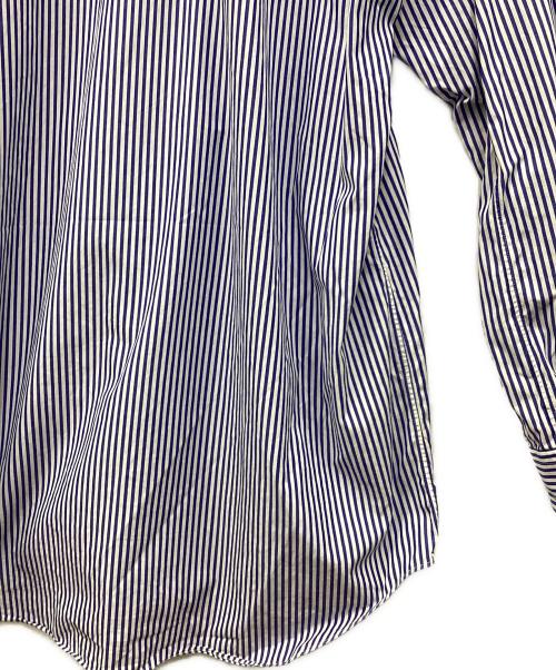 PLAY COMME des GARCONS（プレイコムデギャルソン）PLAY COMME des GARCONS (プレイコムデギャルソン) Stripe Shirt With Black Emblem Pattern ブルー サイズ:XLの古着・服飾アイテム