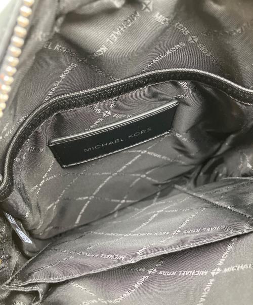 MICHAEL KORS（マイケルコース）MICHAEL KORS (マイケルコース) スクエアショルダーバッグ ブラックの古着・服飾アイテム