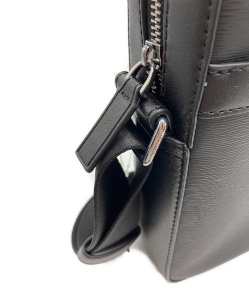 MICHAEL KORS（マイケルコース）MICHAEL KORS (マイケルコース) スクエアショルダーバッグ ブラックの古着・服飾アイテム