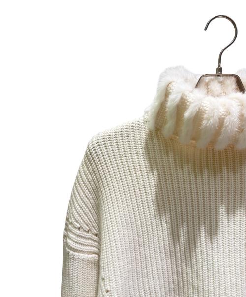 FENDI（フェンディ）FENDI (フェンディ) カシミヤタートルネックニット ホワイト サイズ:38の古着・服飾アイテム