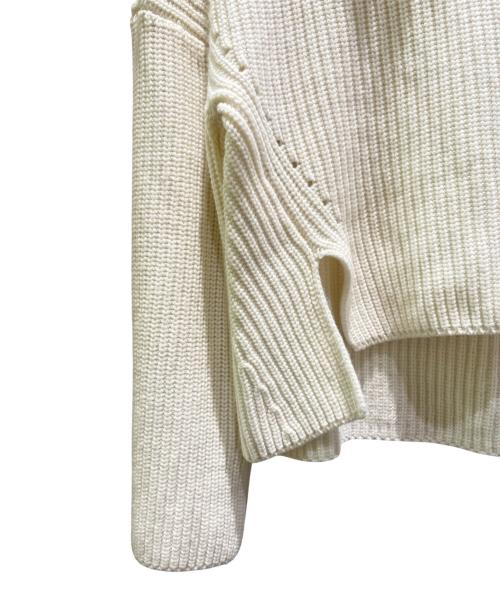 FENDI（フェンディ）FENDI (フェンディ) カシミヤタートルネックニット ホワイト サイズ:38の古着・服飾アイテム