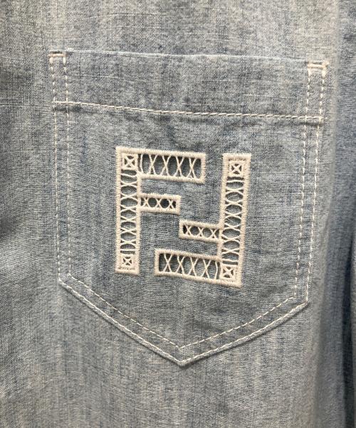 FENDI（フェンディ）FENDI (フェンディ) FFロゴ コットンシャツ ライトブルー サイズ:8の古着・服飾アイテム